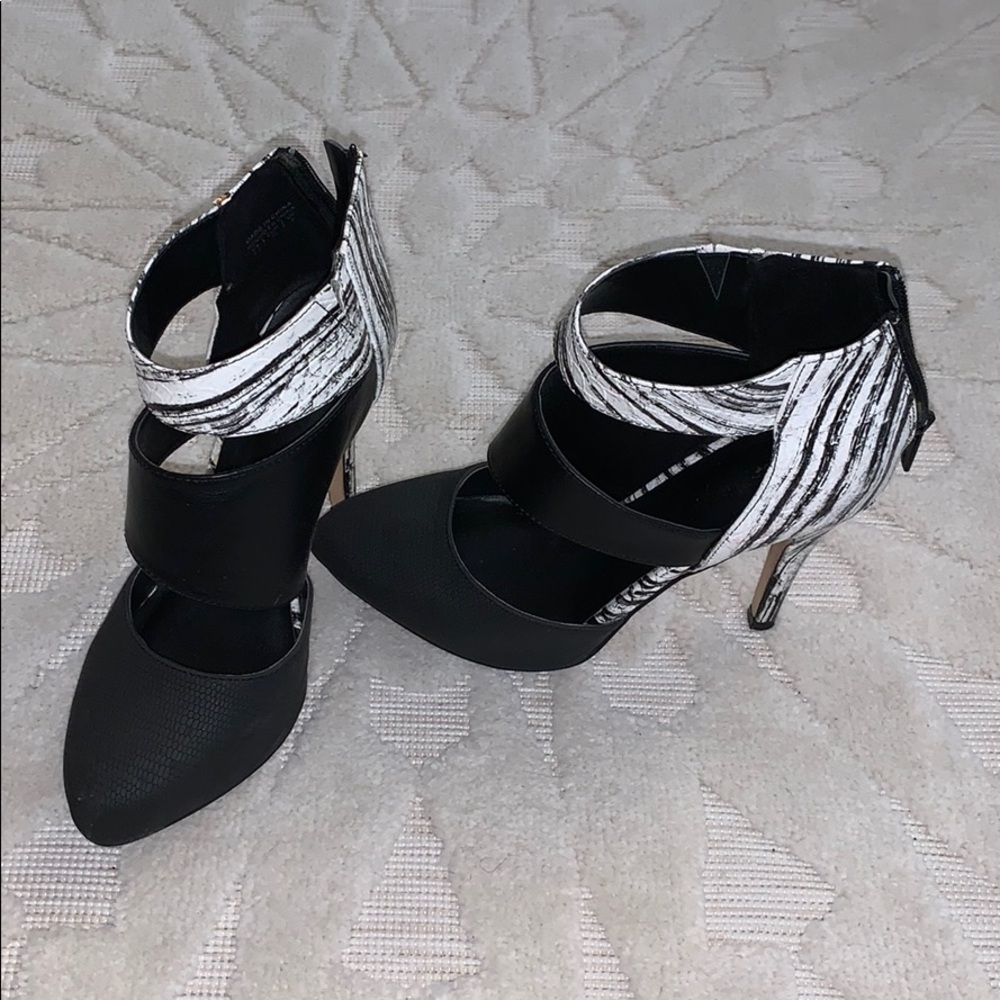 Heels black & white